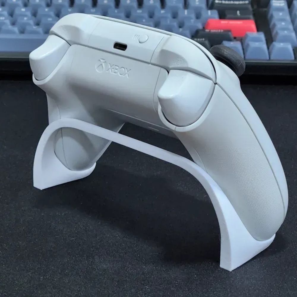 Invisible Xbox Controller Stand - Picture 3 of 3